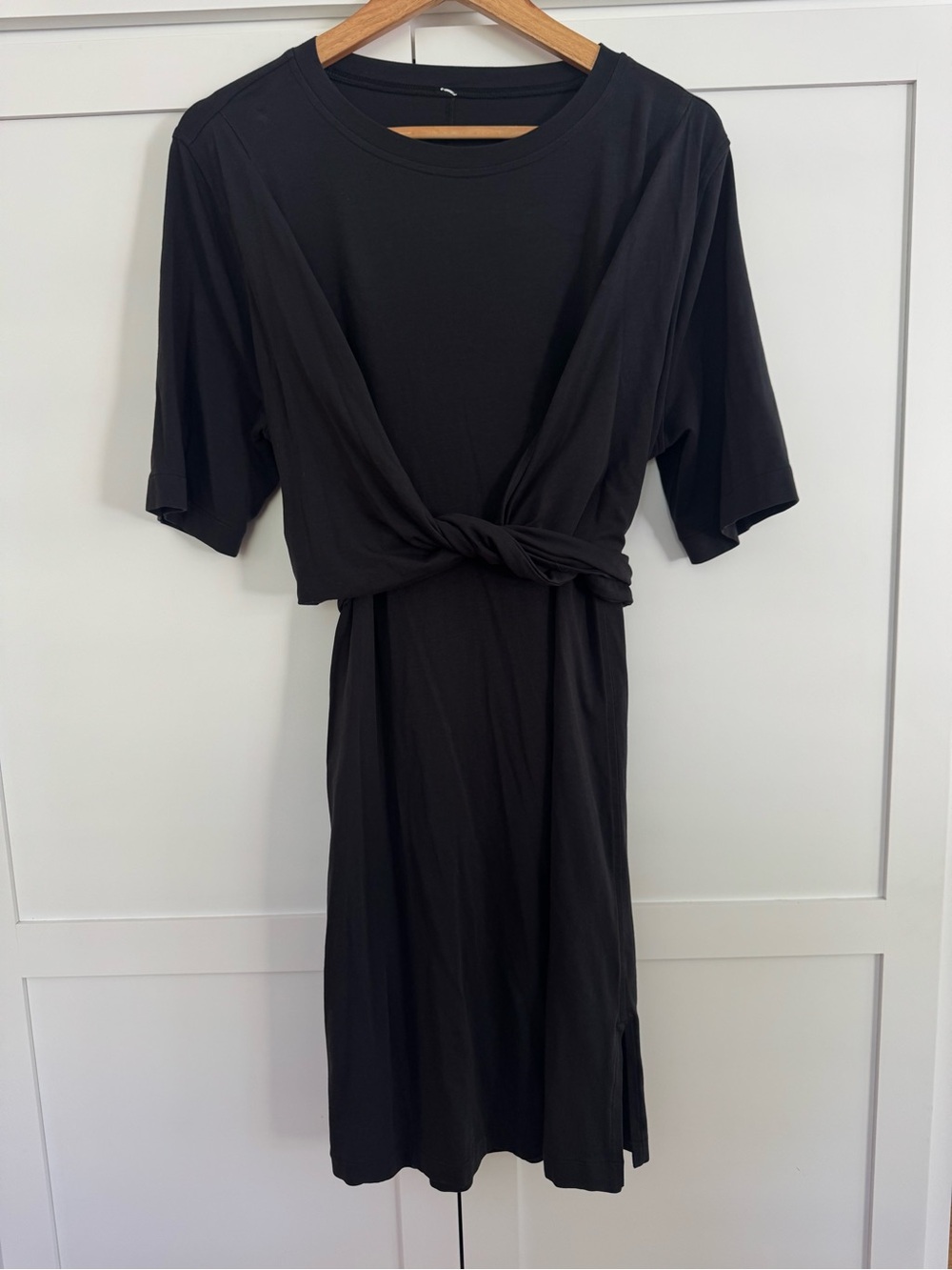 lululemon athletica Black Knot-Front Midi Tee Dress size L/XL